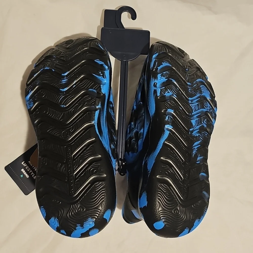 Rugged Shark Kids Size 13 Blue-Black Slip On Floatable Water Sneakers New